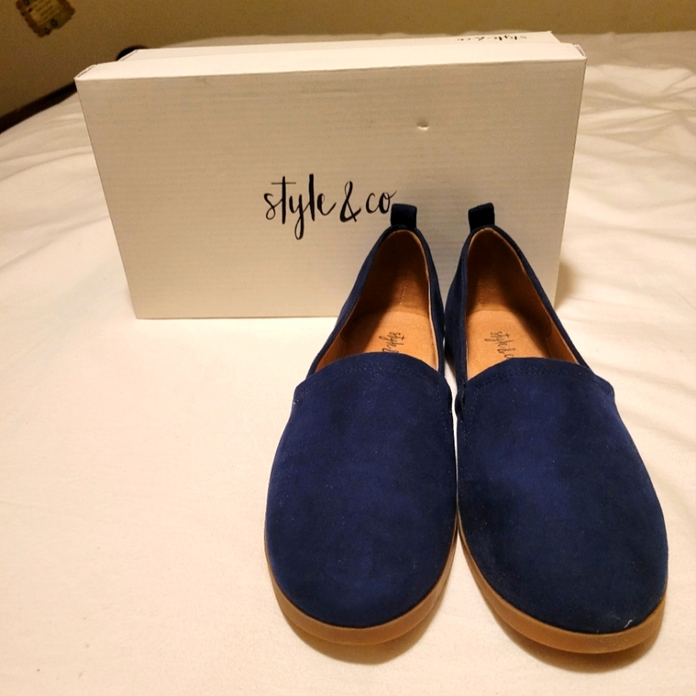 Women's shoes